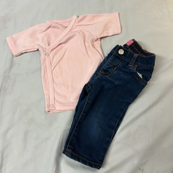 Old Navy/Kushies - 2 piece baby outfit/set. Size 3-6 months - Picture 1 of 7